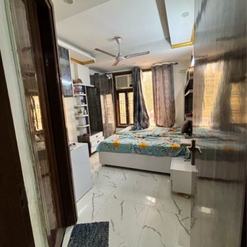 Bedroom in 2 BHK Builder Floor at Malviya Nagar – for Rent