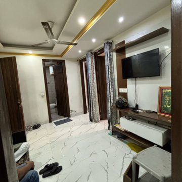 Living Room in 2 BHK Builder Floor at Malviya Nagar – for Rent