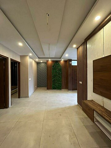 Building Lobby in 3.5 BHK Apartment at Patiala Road – for Sale