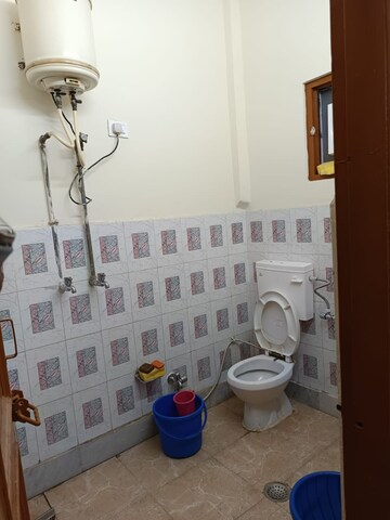 Bathroom in 1 BHK Builder Floor at Paschim Vihar – for Rent