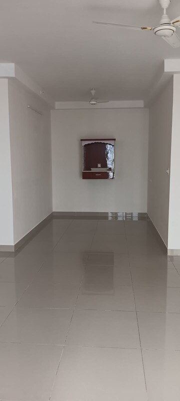 Furnished Amenities in 3 BHK Apartment at Mantri Webcity, Hennur – for Rent