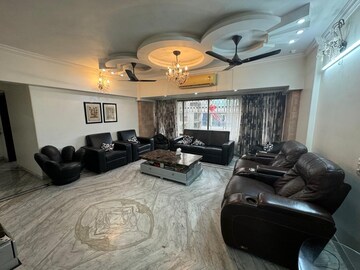 Bedroom in 3 BHK Apartment at Gabbana Apartment, Khar West – for Rent