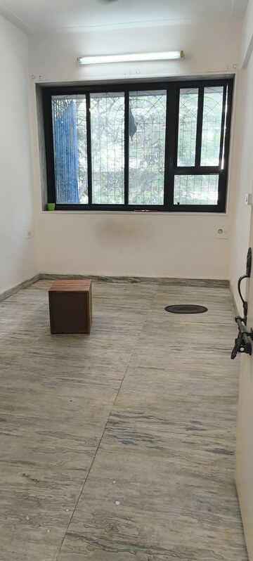 Room in 1 BHK Apartment at Samrat CHS Kurla East, Kurla East – for Rent