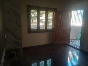 Room in 2 BHK Builder Floor at Nri Layout – for Rent