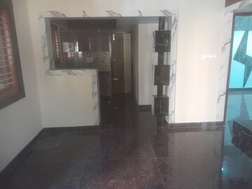 Room in 2 BHK Builder Floor at Nri Layout – for Rent