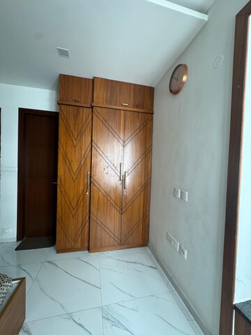 Furnished Amenities in 3 BHK Apartment at Cybercity Rainbow Vistas Rock Gardens, Hi Tech City – for Rent