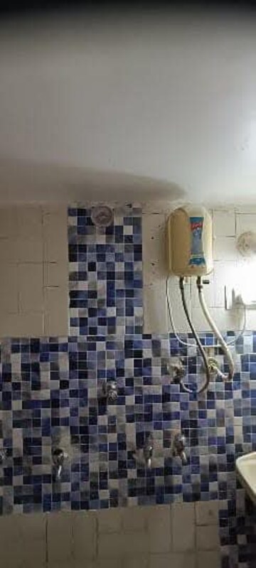 Bathroom in 1 BHK Apartment at Kopar Khairane – for Rent