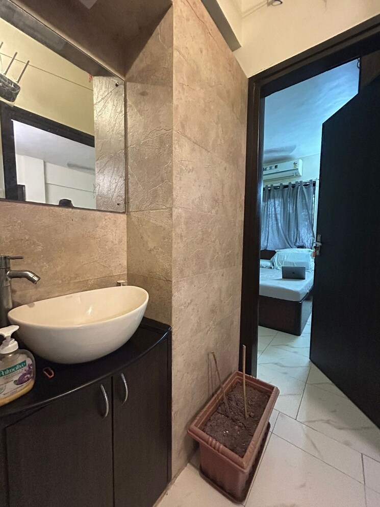 Bathroom, universal-chs 2 Bedroom 550 Sq.Ft. Apartment In Bandra West Mumbai 8262616