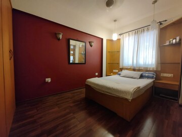 Bedroom in 1 BHK Apartment at Andheri West – for Rent