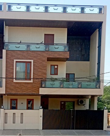 5 BHK Independent House For Sale in Gandhi Path