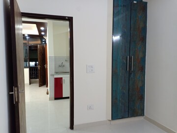 Room in 2 BHK Apartment at Khirki Extension – for Rent