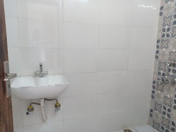 Bathroom in 1 BHK Apartment at Khirki Extension – for Sale