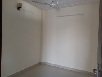Room in 1 BHK Apartment at Khirki Extension – for Rent