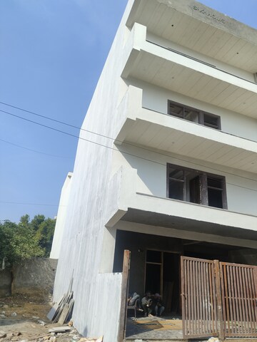 3 BHK Builder Floor For Sale in Avantika Colony