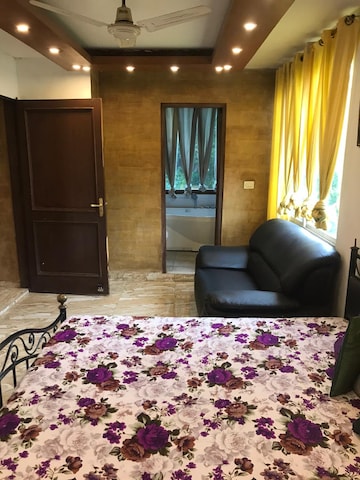 Living Room in 2 BHK Apartment at Panchsheel Park – for Rent