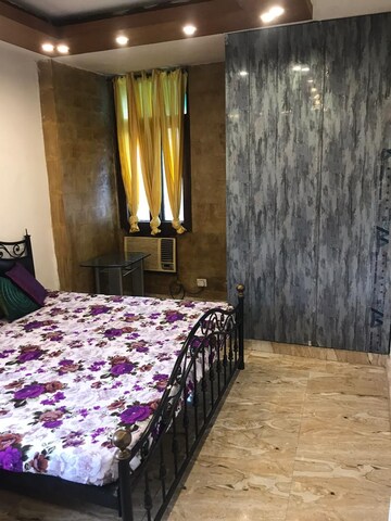 Bedroom in 2 BHK Apartment at Panchsheel Park – for Rent