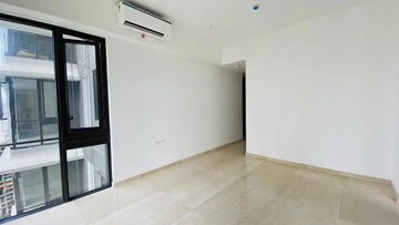 Room in 5 BHK Apartment at Lodha The Park, Worli – for Rent