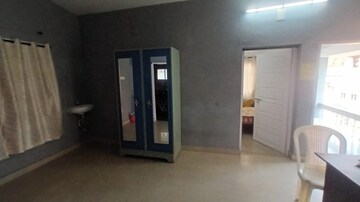 Room in  Office Space at Vyttila – for Rent