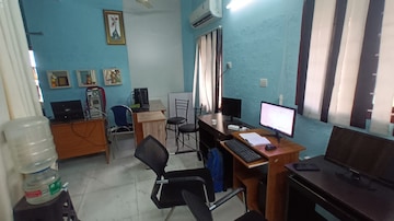 Commercial Office Space 350 Sq.Ft. For Rent in Vyttila Kochi  8262824