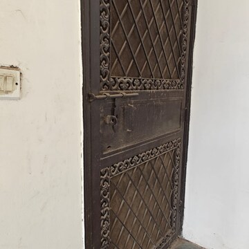  3 BHK Builder Floor at Sector 52 – for Rent