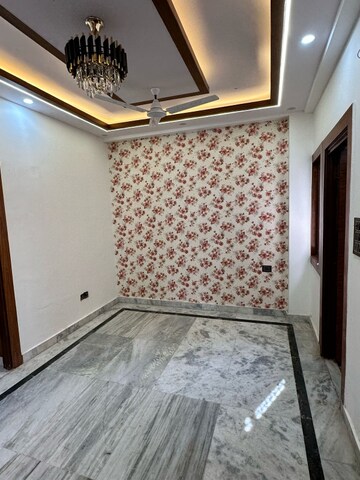 Bedroom in 2 BHK Builder Floor at RWA Federation, Vaishali Sector 5 – for Sale