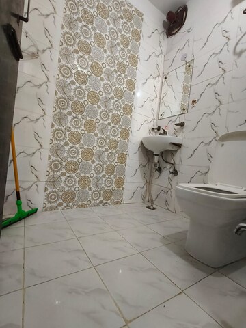 Bathroom in 1 RK Builder Floor at Arjun Nagar – for Rent