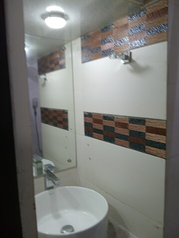 Furnished Amenities in 1 BHK Builder Floor at Govindpuri – for Sale