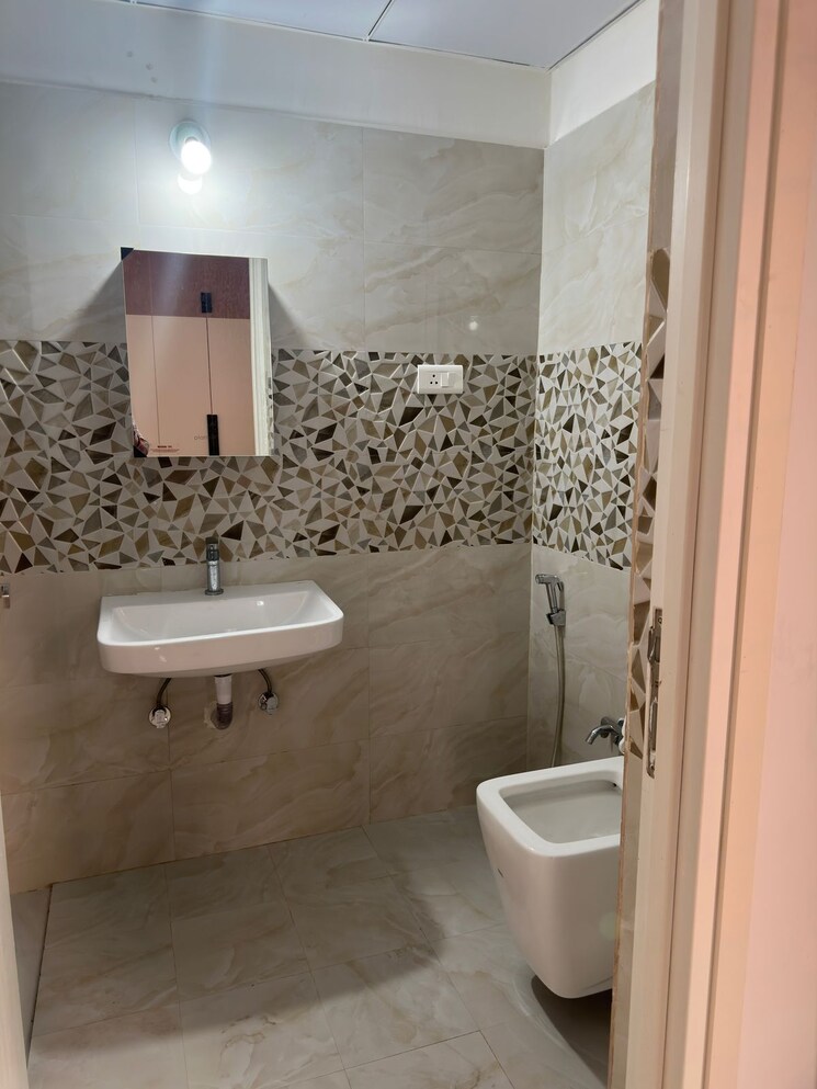 Bathroom, lansum-etania 3 Bedroom 1890 Sq.Ft. Apartment In Gachibowli Hyderabad 8263645