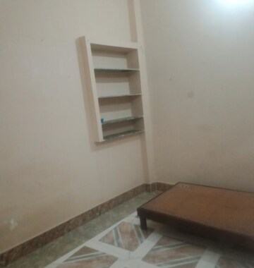 Room in 2 BHK Independent House at Aliganj – for Rent