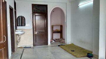 Building Lobby in 1 BHK Apartment at Khirki Extension – for Rent