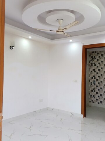 Room in 2 BHK Apartment at Panchsheel Vihar – for Sale