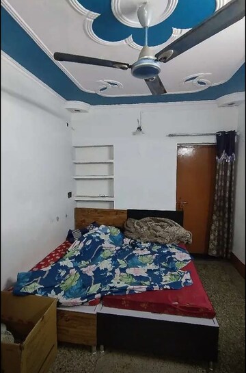Bedroom in 1 BHK Builder Floor at Aliganj – for Rent