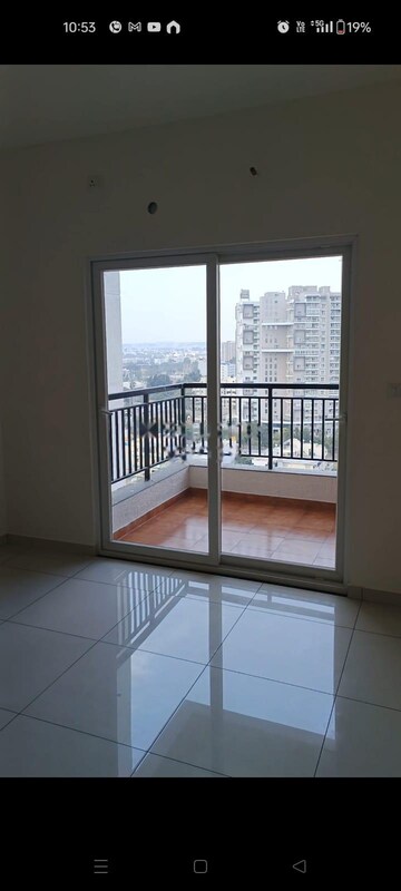 Room in 3 BHK Apartment at Vajram Newtown, Thanisandra Main Road – for Sale