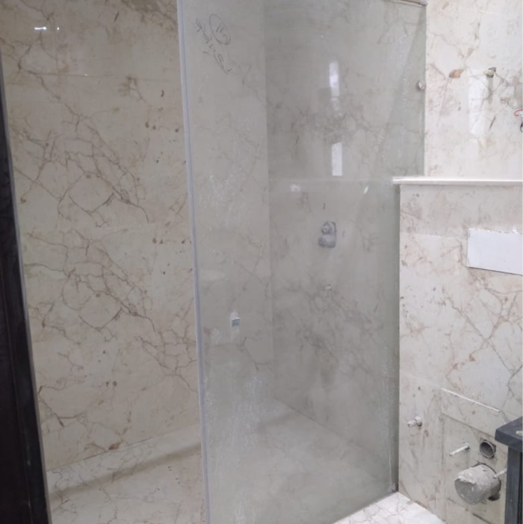 Bathroom, palam-vihar-residents-association 3 Bedroom 173 Sq.Yd. Builder Floor In Palam Vihar Gurgaon 8263811