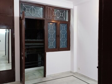 Room in 1 BHK Apartment at Khirki Extension – for Rent