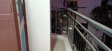 Balcony in 1 BHK Apartment at Khirki Extension – for Rent
