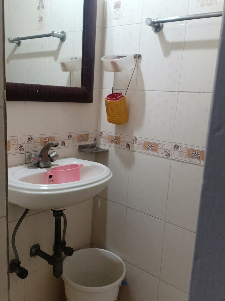 Bathroom, saket 1 Bedroom 450 Sq.Ft. Apartment In Saket Delhi 8263823