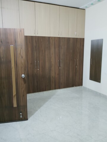 Room in 2 BHK Builder Floor at Vikas Nagar – for Rent