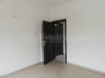 Room in 2 BHK Apartment at BU Bhandari Acolade, Kharadi – for Rent