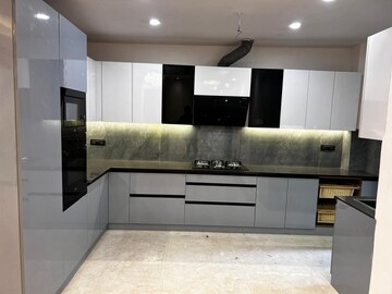 Kitchen in 3 BHK Builder Floor at Sector 9 – for Sale