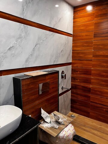 Furnished Amenities in 3 BHK Builder Floor at Sector 9 – for Sale