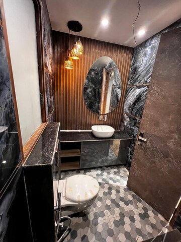 Furnished Amenities in 3 BHK Builder Floor at Sector 9 – for Sale