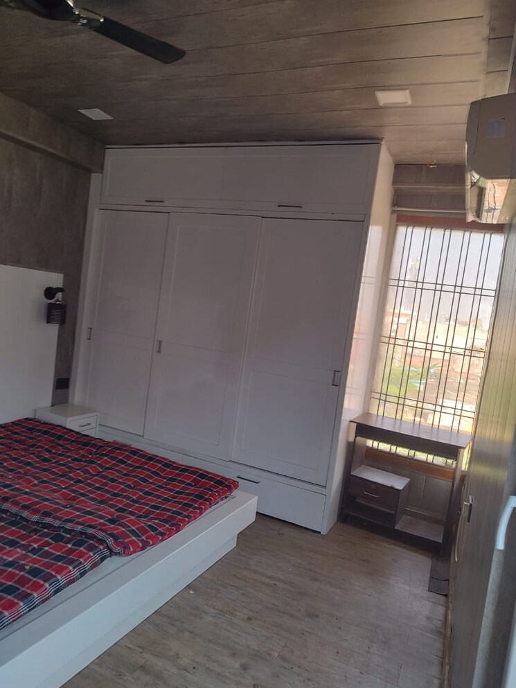 Balcony, khurram nagar 3 Bedroom 1450 Sq.Ft. Apartment In Khurram Nagar Lucknow 8263892