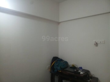 Furnished Amenities in 2 BHK Apartment at Mantra Insignia, Mundhwa – for Rent
