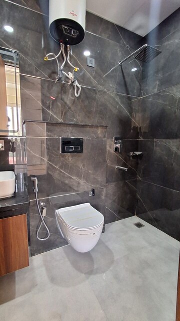 Bathroom in 2 BHK Builder Floor at Ansal Sushant Apartments, Sushant Lok I – for Rent