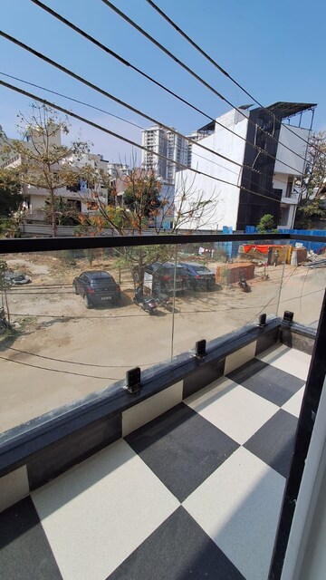 Swimming Pool in 2 BHK Builder Floor at Ansal Sushant Apartments, Sushant Lok I – for Rent
