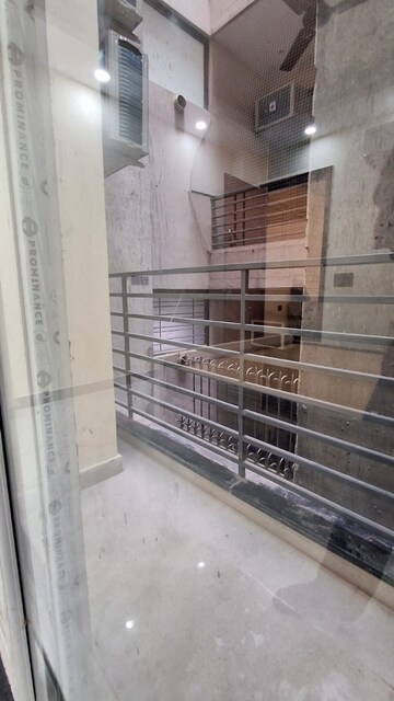 Balcony in 2 BHK Builder Floor at Ansal Sushant Apartments, Sushant Lok I – for Rent
