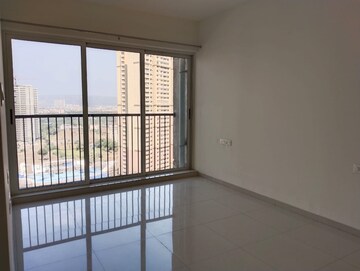 Room in 2 BHK Apartment at Marathon Nexzone, New Panvel – for Rent