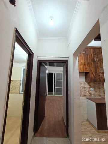 Building Lobby in 2.5 BHK Apartment at Amrapali Golf Homes, Sector 4, Greater Noida – for Rent