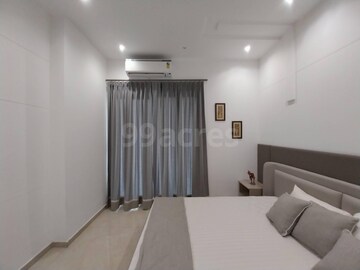 Team Area in 3 BHK Apartment at Arihant South Winds, Sector 41 – for Sale